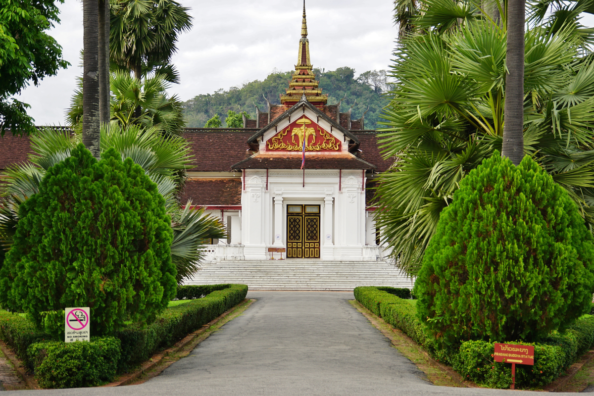 Palais Royal Luang Prabang au Laos Roads Palais Royal Luang Prabang au Laos Roads