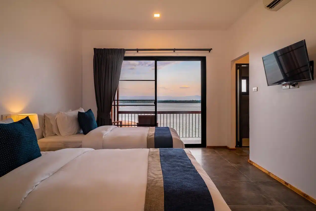 Hotel The Riviera Champasak