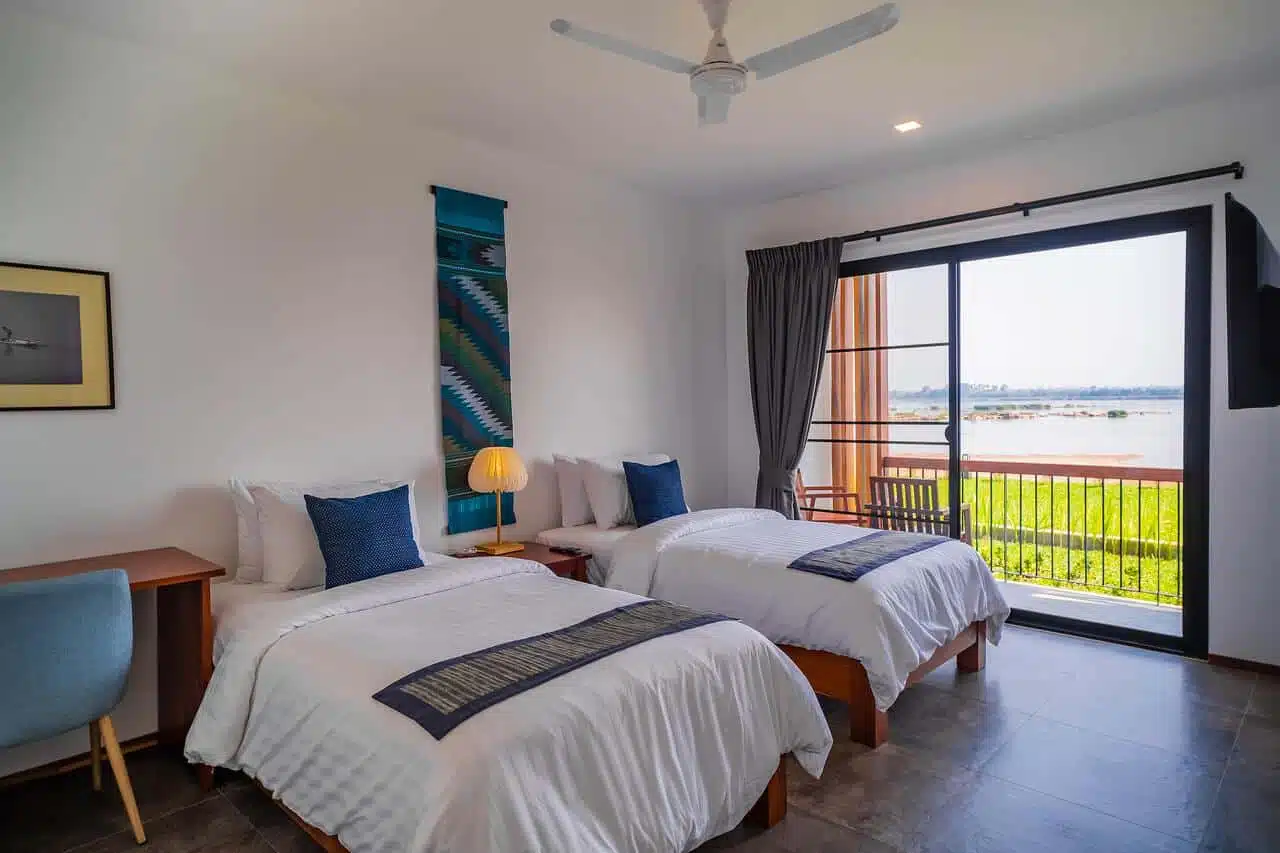 Hotel The Riviera Champasak
