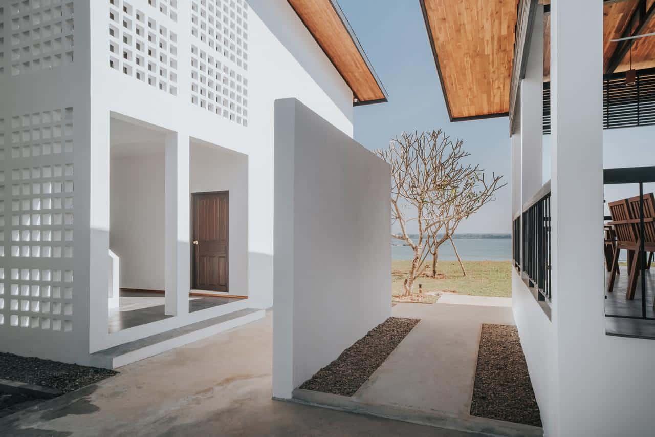 Hotel The Riviera Champasak