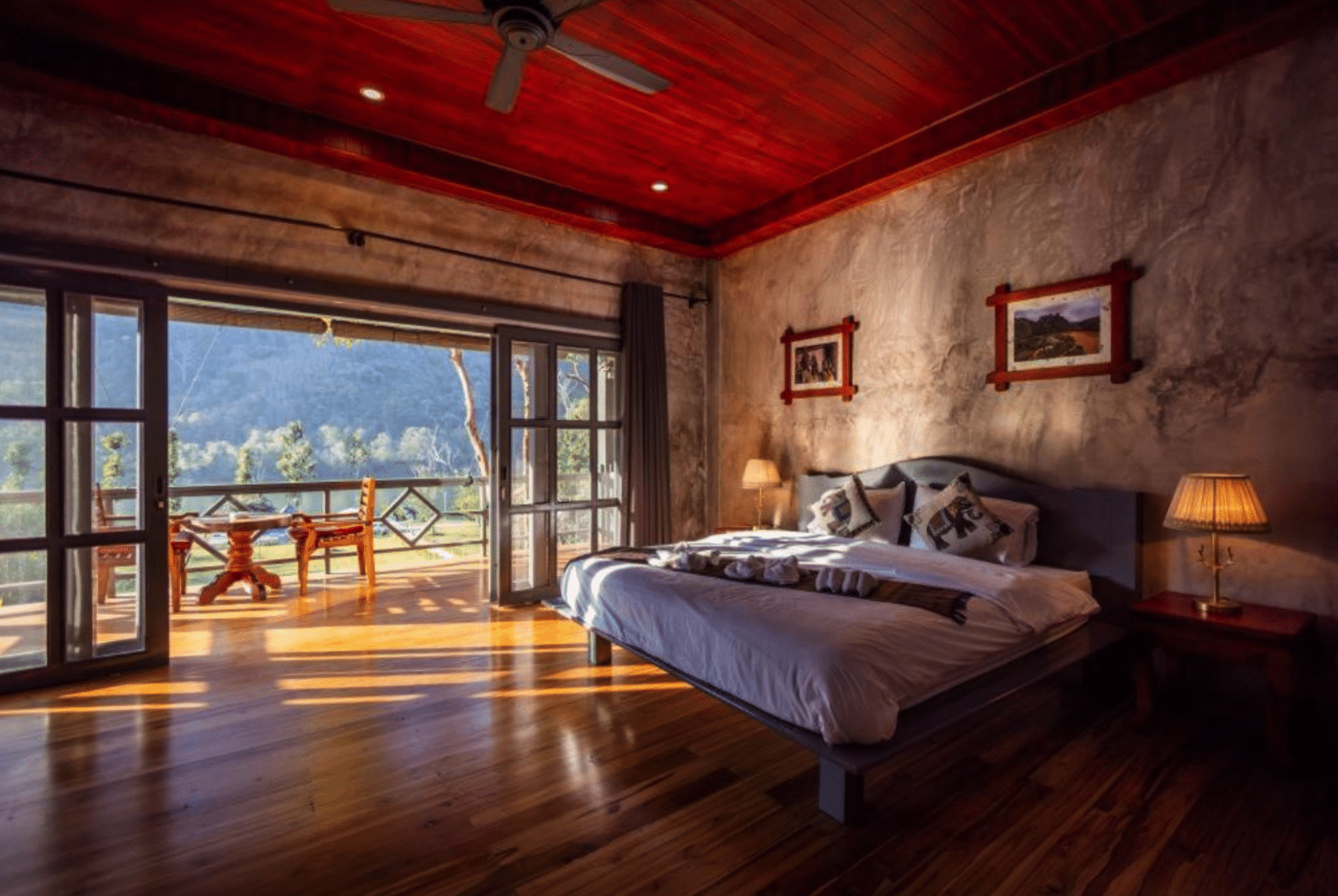 Maison-de-Nong-Khiaw